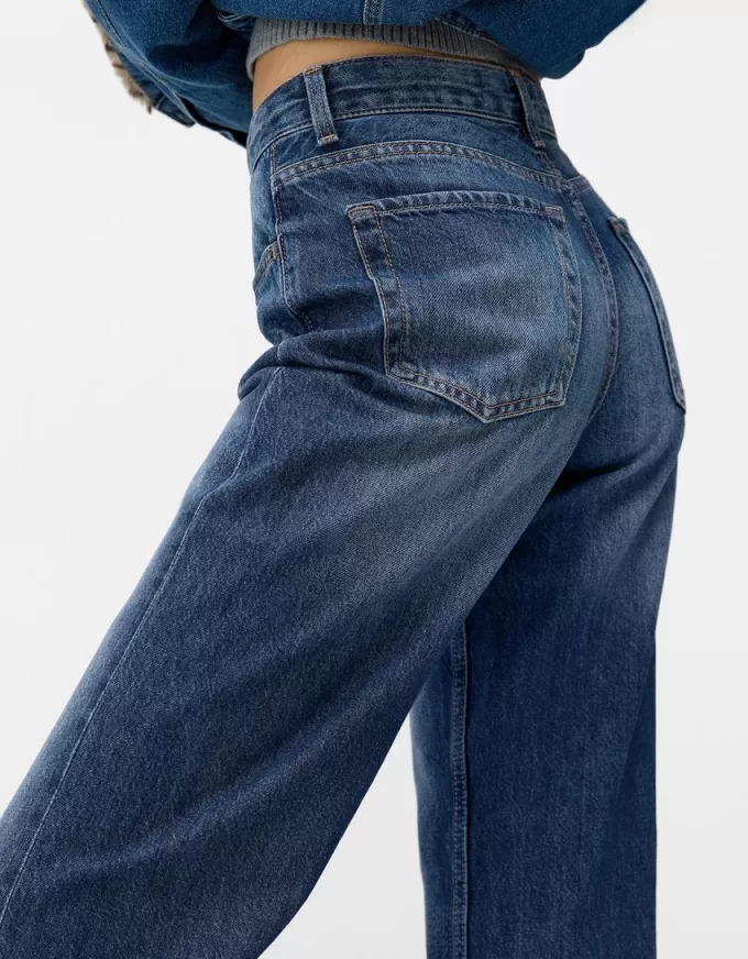 90-talsjeans med vida ben 90-talsjeans med vida ben
