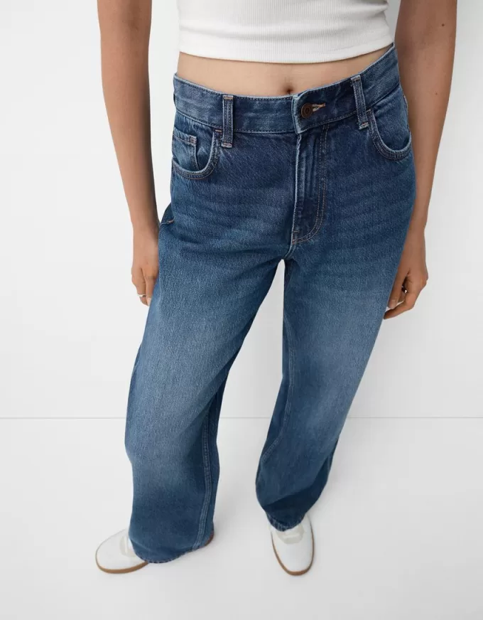 90-talsjeans med vida ben 90-talsjeans med vida ben
