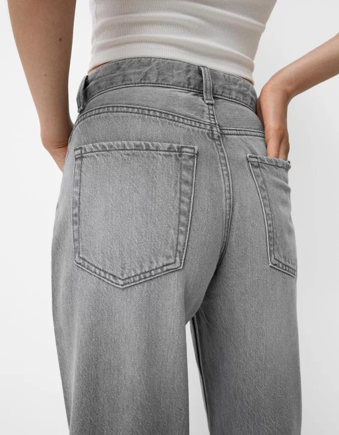 90-talsjeans med vida ben 90-talsjeans med vida ben