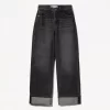 90-talsjeans med vida ben och uppvikbara fållar 90-talsjeans med vida ben och uppvikbara fållar
