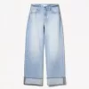 90-talsjeans med vida ben och uppvikbara fållar 90-talsjeans med vida ben och uppvikbara fållar