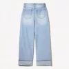 90-talsjeans med vida ben och uppvikbara fållar 90-talsjeans med vida ben och uppvikbara fållar