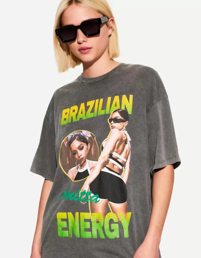 Anitta Brazilian Energy kortärmad T-shirt Anitta Brazilian Energy kortärmad T-shirt