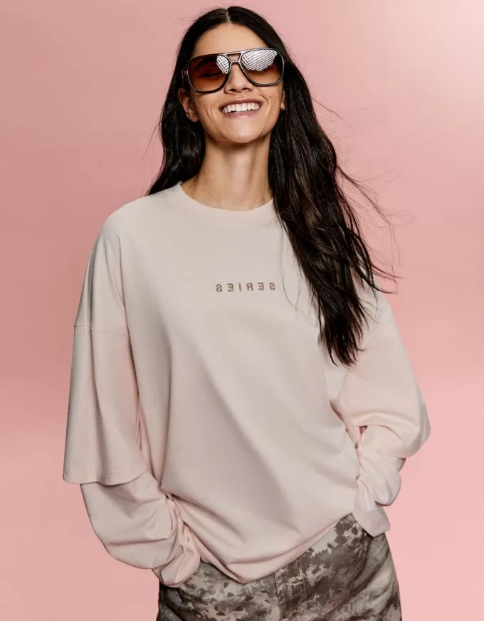 BERSHKA-SERIEN tryckt dubbelärmad T-shirt BERSHKA-SERIEN tryckt dubbelärmad T-shirt