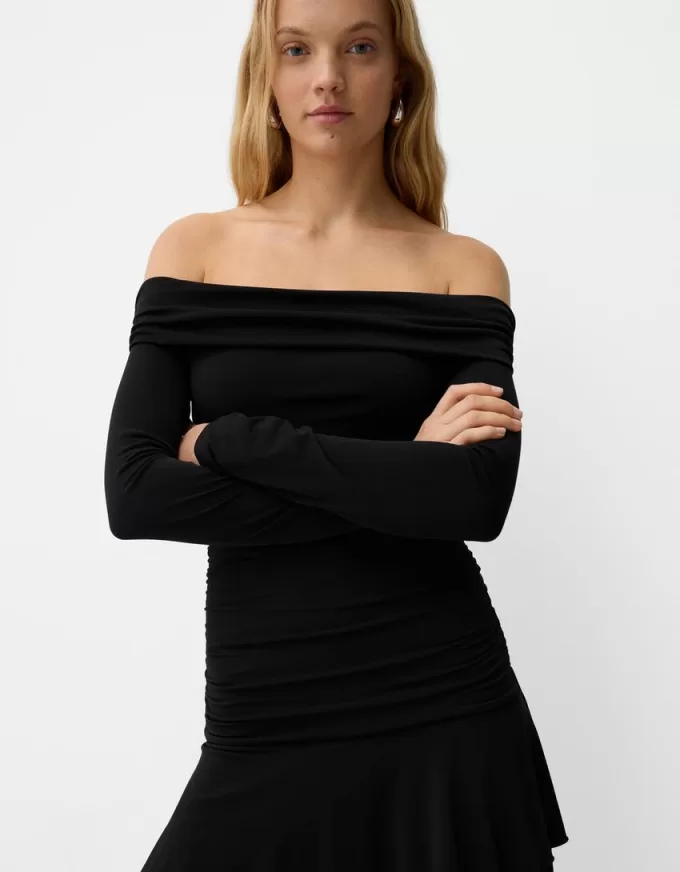 BERSHKA SERIEN volang långärmad miniklänning