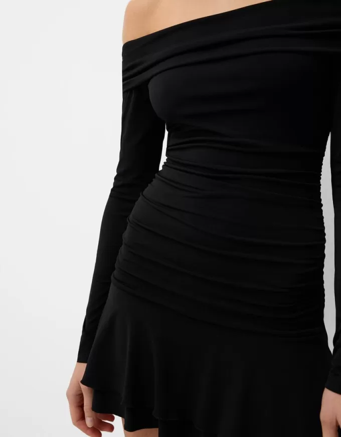 BERSHKA SERIEN volang långärmad miniklänning