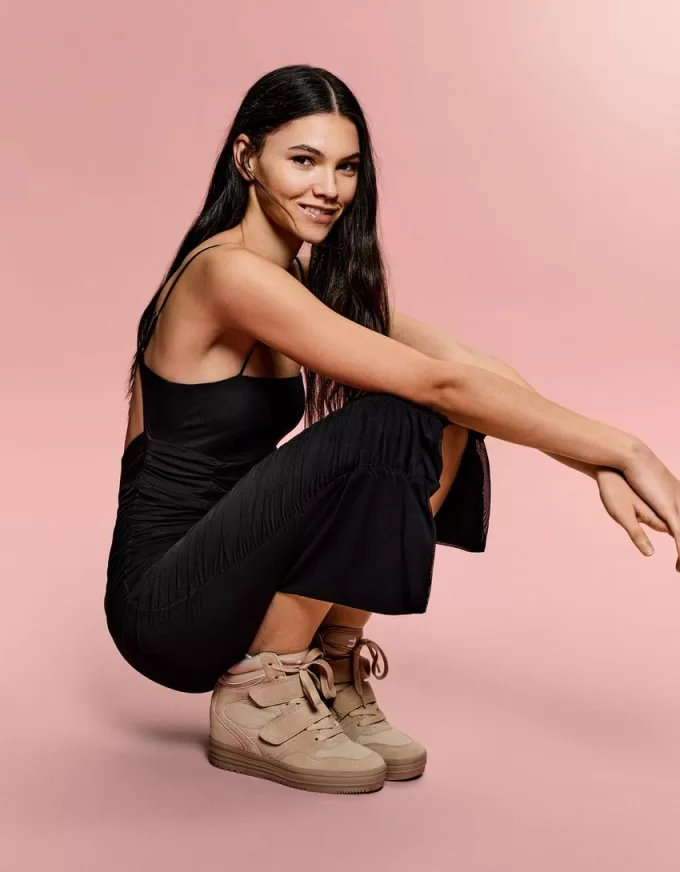 BERSHKA SERIES rynkad midiklänning BERSHKA SERIES rynkad midiklänning