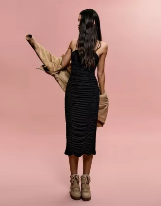 BERSHKA SERIES rynkad midiklänning