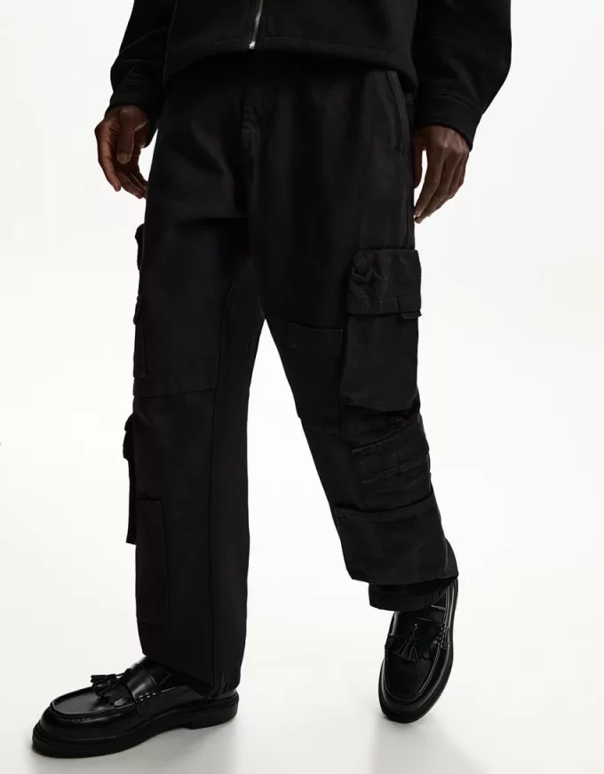 Baggy byxor med flera laster Baggy byxor med flera laster