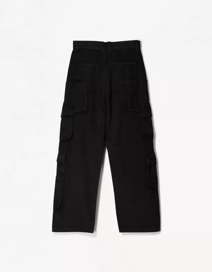 Baggy byxor med flera laster Baggy byxor med flera laster