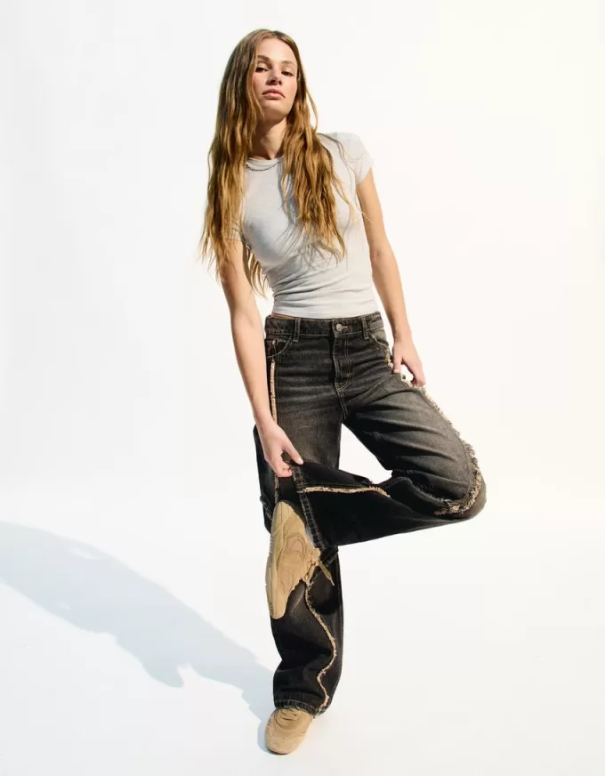 Baggy jeans med fransar Baggy jeans med fransar