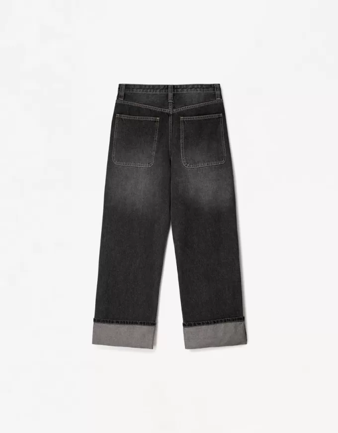 Baggy jeans med uppvikbara fållar Baggy jeans med uppvikbara fållar