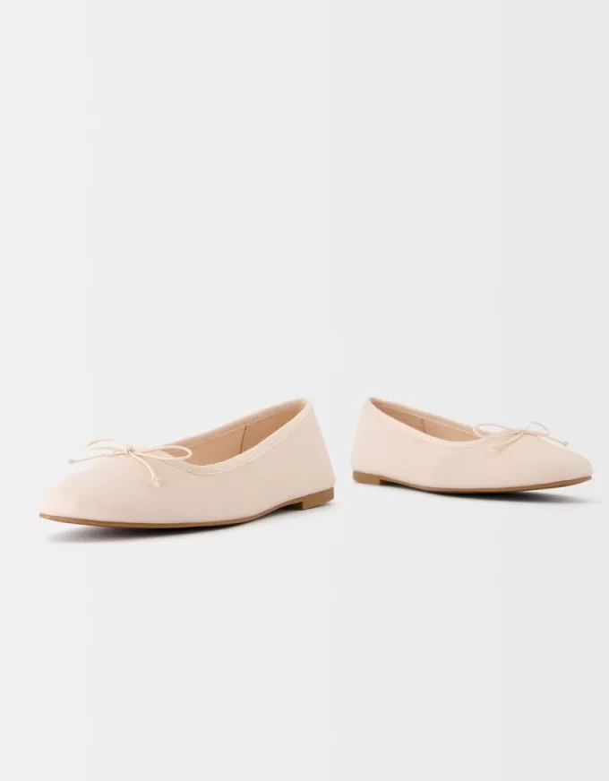 Ballerinor med rosettdetalj Ballerinor med rosettdetalj