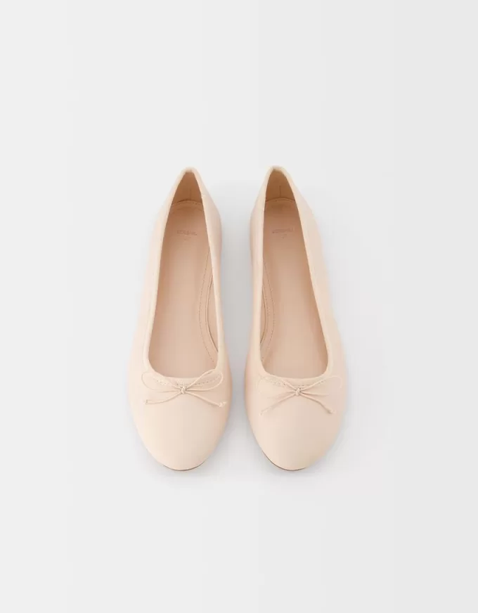Ballerinor med rosettdetalj Ballerinor med rosettdetalj