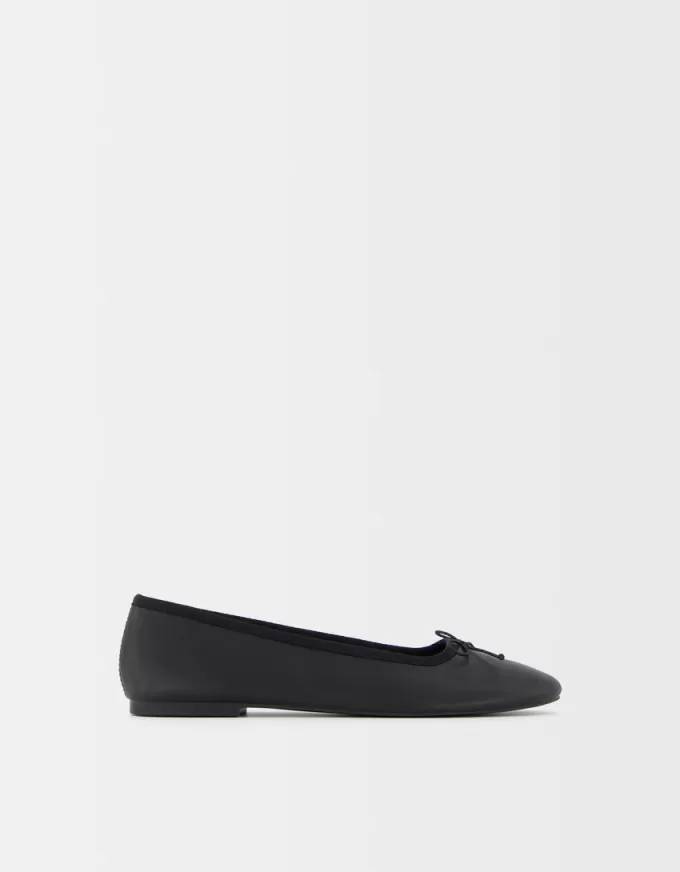 Ballerinor med rosettdetalj Ballerinor med rosettdetalj