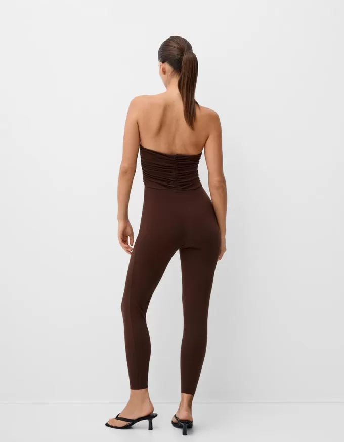 Bandeau utskuren jumpsuit Bandeau utskuren jumpsuit