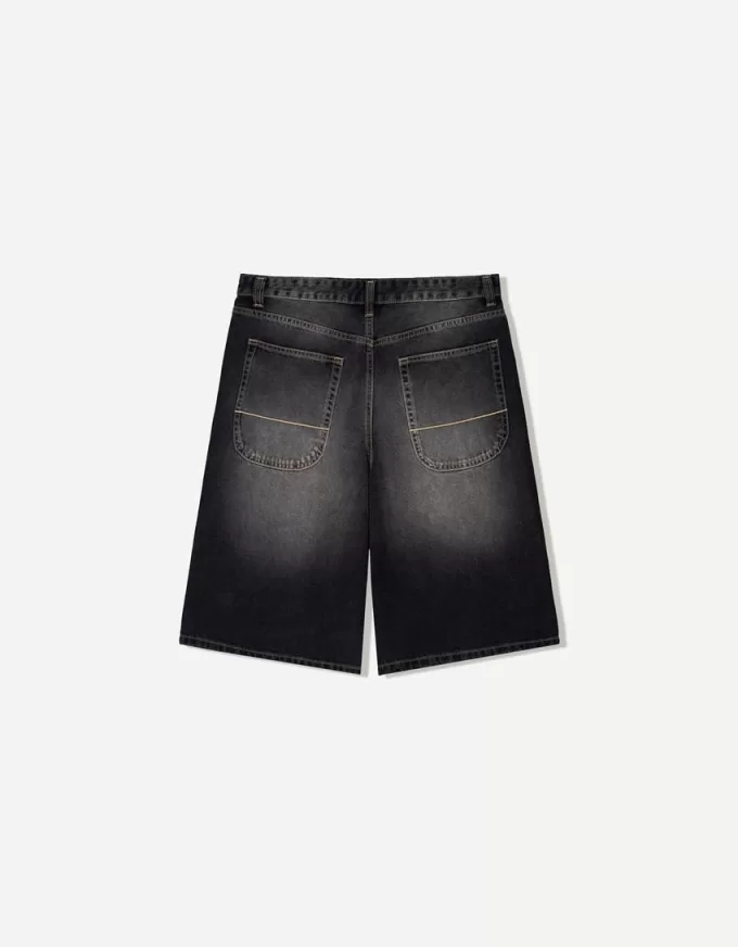 Bermudashorts för skejtare i jeans Bermudashorts för skejtare i jeans