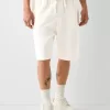 Bermudashorts med avslappnad passform i plyschstruktur Bermudashorts med avslappnad passform i plyschstruktur