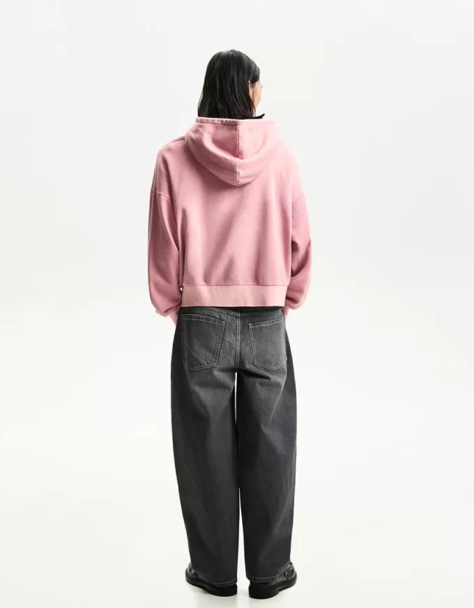 Beskuren hoodie med tryck Beskuren hoodie med tryck