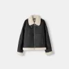 Boxy fit jacka i skinneffekt Boxy fit jacka i skinneffekt