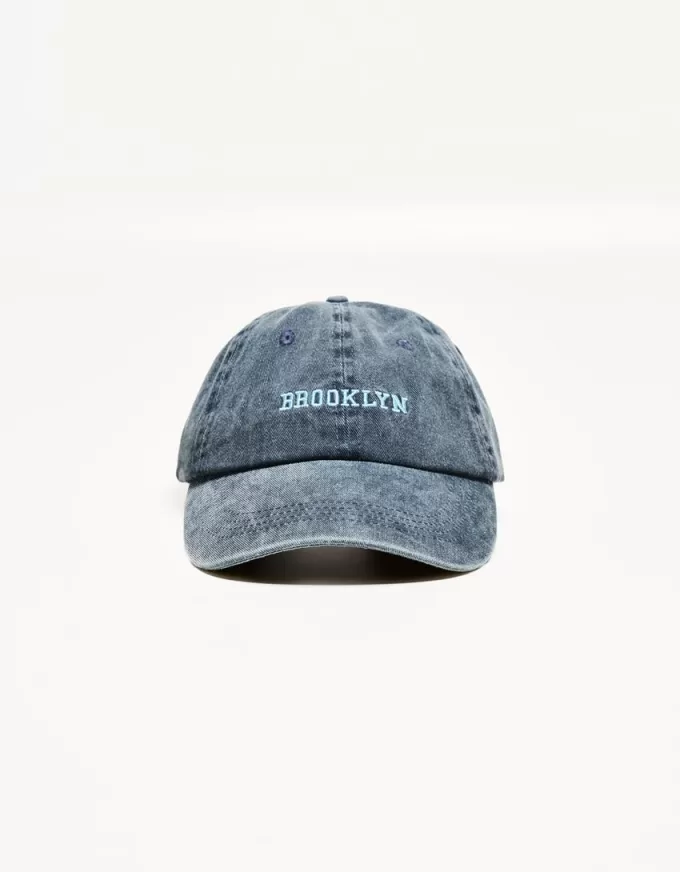 Broderad keps Broderad keps