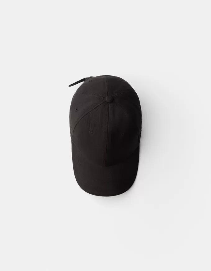 Broderad keps Broderad keps