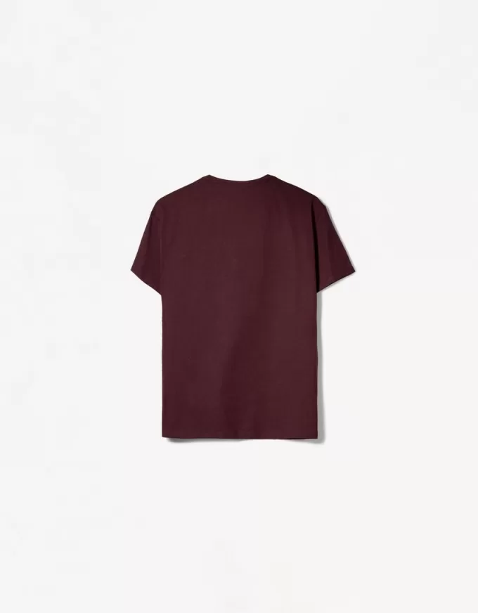 Broderad kortärmad upprullbar T-shirt Broderad kortärmad upprullbar T-shirt
