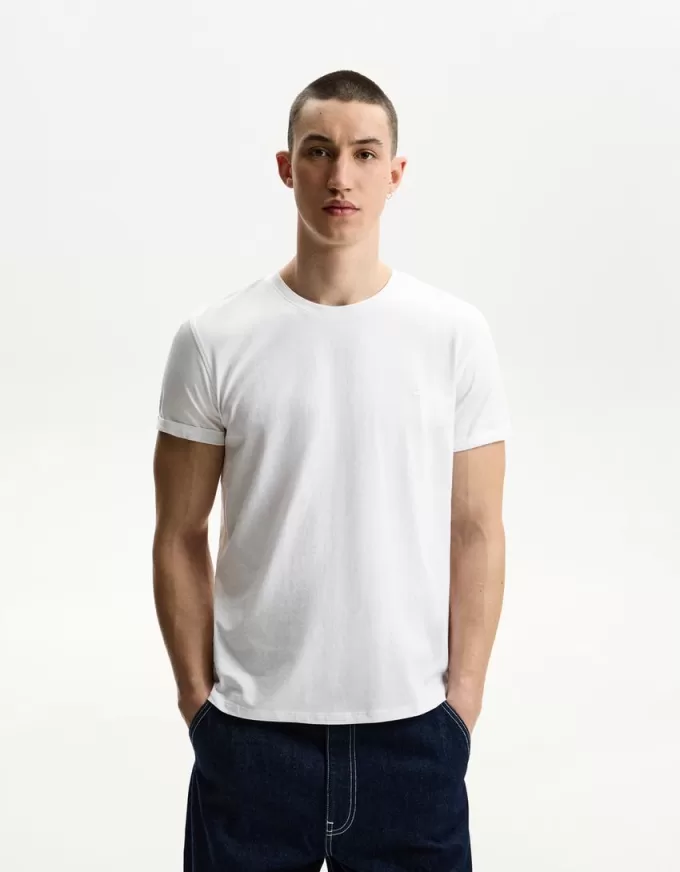 Broderad kortärmad upprullbar T-shirt Broderad kortärmad upprullbar T-shirt