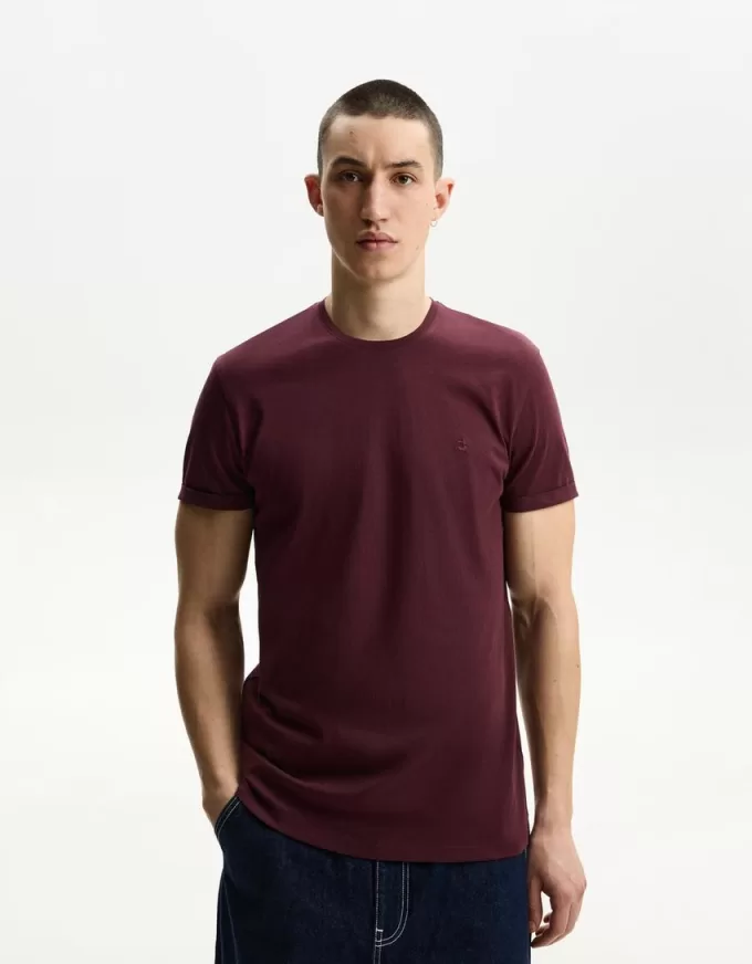 Broderad kortärmad upprullbar T-shirt Broderad kortärmad upprullbar T-shirt