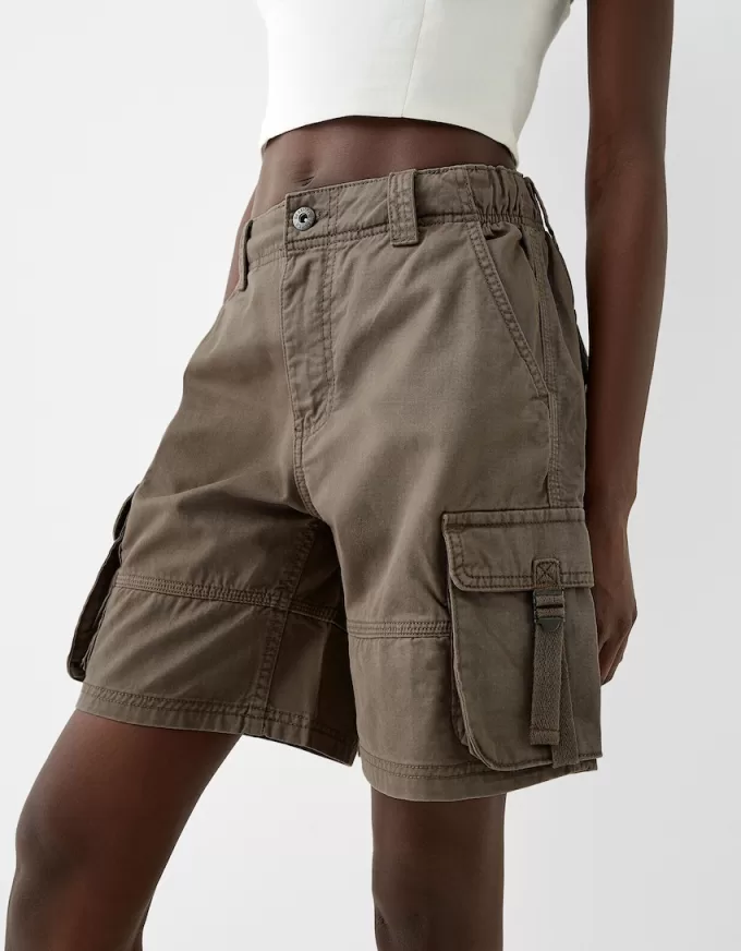 Cargofickor med remmar Bermudashorts Cargofickor med remmar Bermudashorts