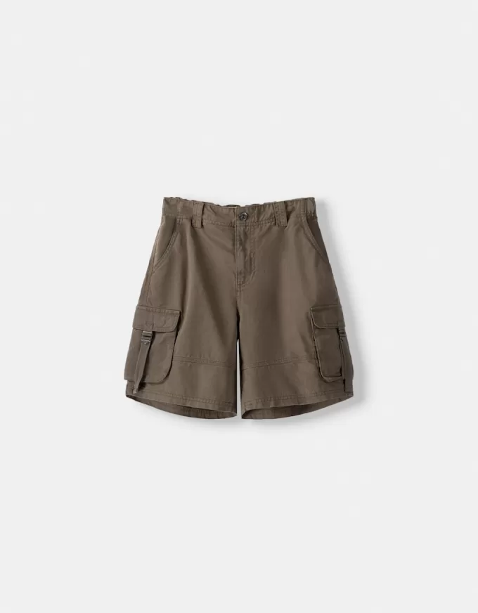 Cargofickor med remmar Bermudashorts Cargofickor med remmar Bermudashorts