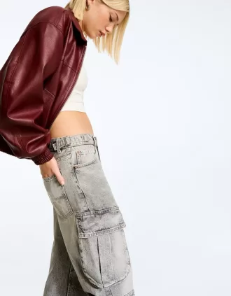Cargojeans med flera fickor