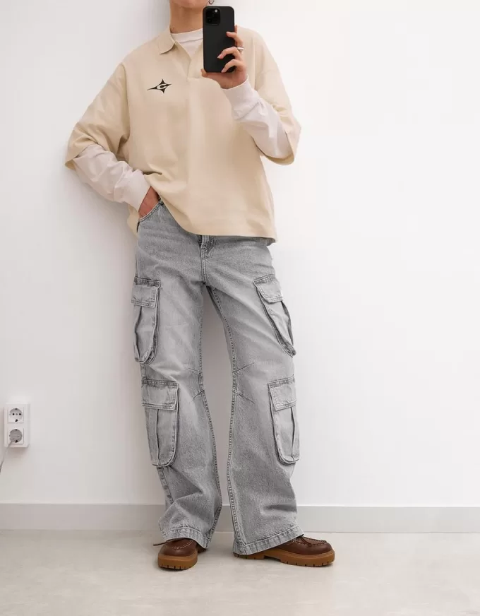 Cargojeans med flera fickor Cargojeans med flera fickor