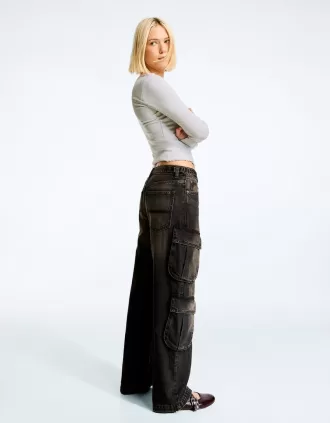 Cargojeans med flera fickor