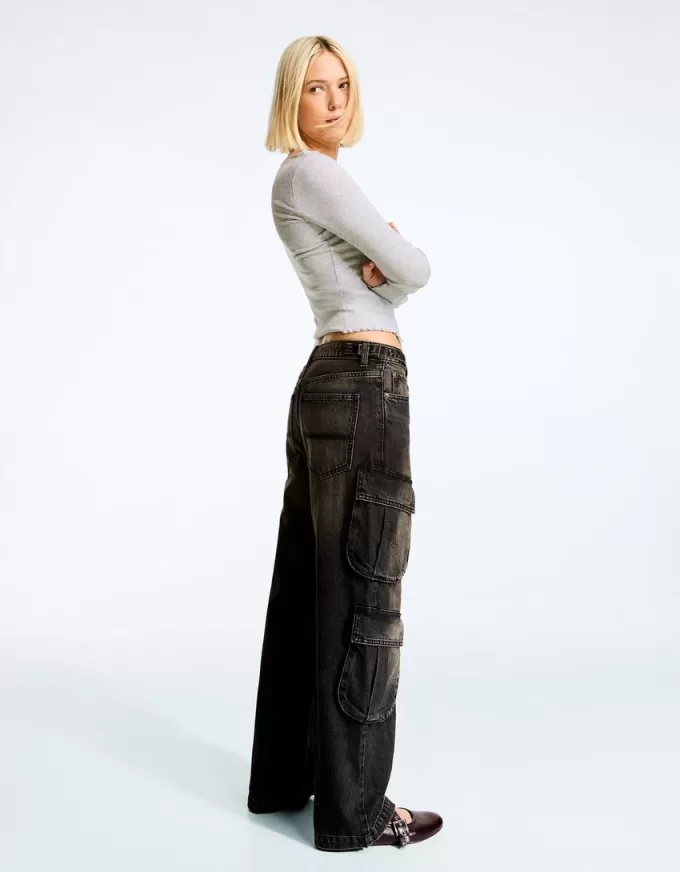 Cargojeans med flera fickor