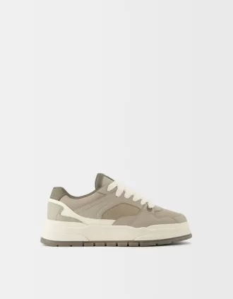 Chunky sneakers