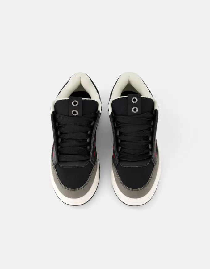 Dekonstruerade skatersneakers Dekonstruerade skatersneakers