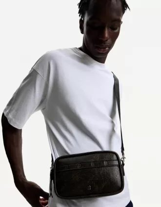 Distressed crossbody-väska Distressed crossbody-väska