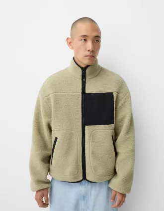 Faux shearling-jacka med kontrastdetaljer