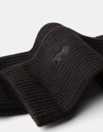 Förpackning med 3 broderade strumpor Förpackning med 3 broderade strumpor