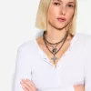Förpackning med 3 hängande halsband Förpackning med 3 hängande halsband