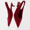 Fuskpäls-klack-klackskor med slingback Fuskpäls-klack-klackskor med slingback