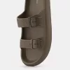 Gummerade sandaler för män med spännen Gummerade sandaler för män med spännen