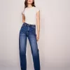 Höga mom-jeans med avslappnad passform Höga mom-jeans med avslappnad passform