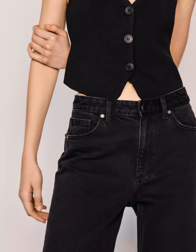 Höga mom-jeans med avslappnad passform Höga mom-jeans med avslappnad passform
