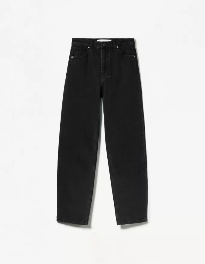 Höga mom-jeans med avslappnad passform Höga mom-jeans med avslappnad passform