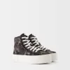 Höga sneakers i jeans Höga sneakers i jeans