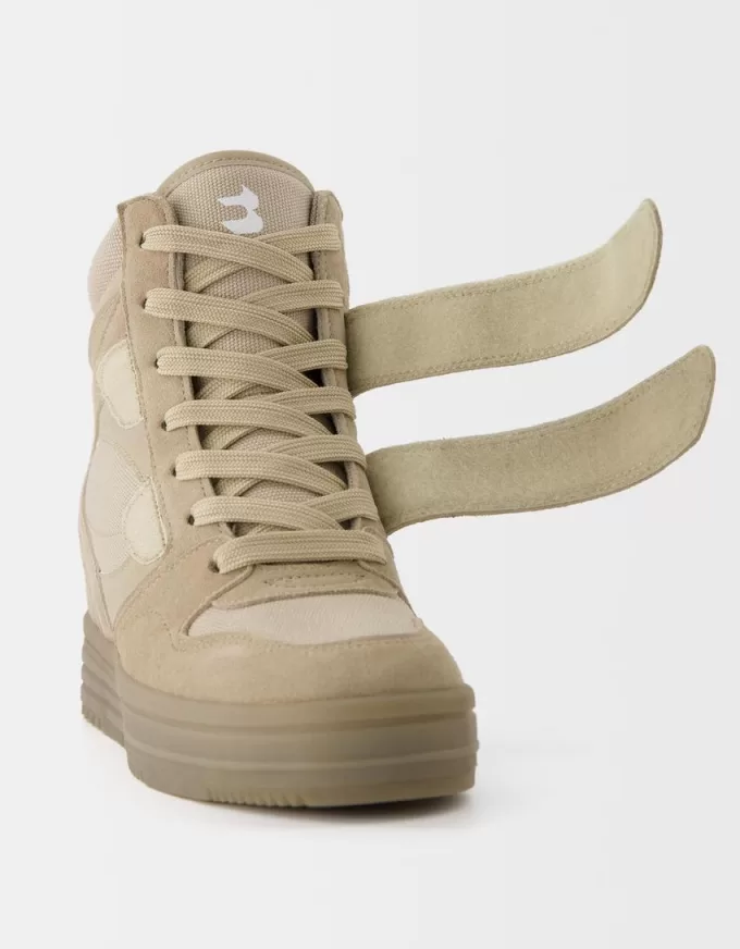 Höga sneakers med inre kil