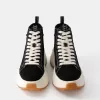 Höga sneakers med tjock sula Höga sneakers med tjock sula