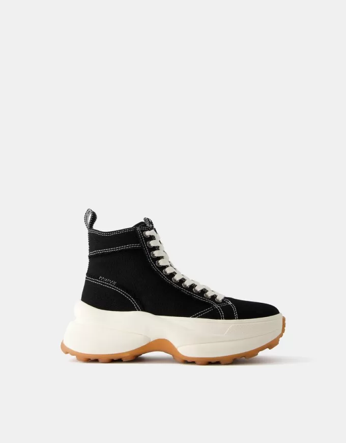 Höga sneakers med tjock sula Höga sneakers med tjock sula